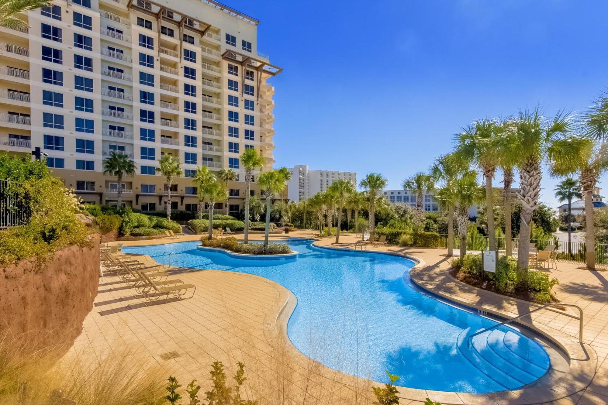 Luau Condos II Destin Room photo